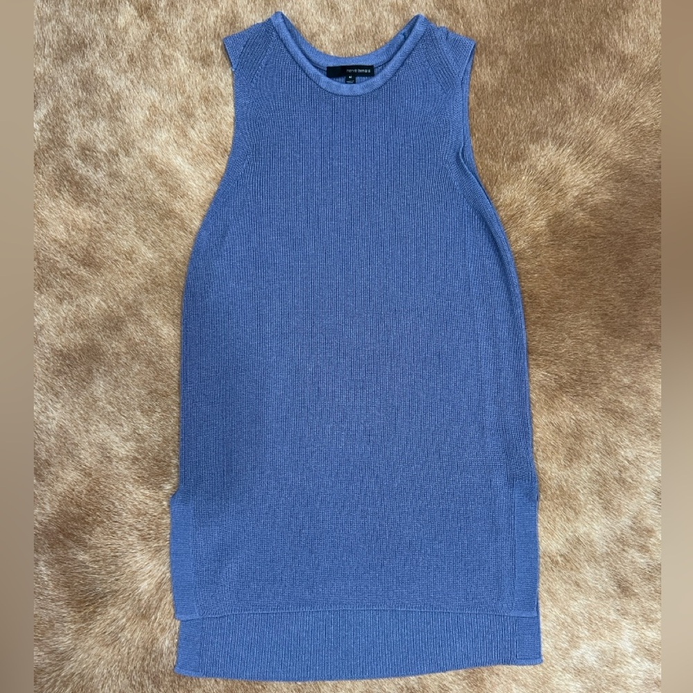 Harvé Benard Blue Knit Sleeveless Sweater Top